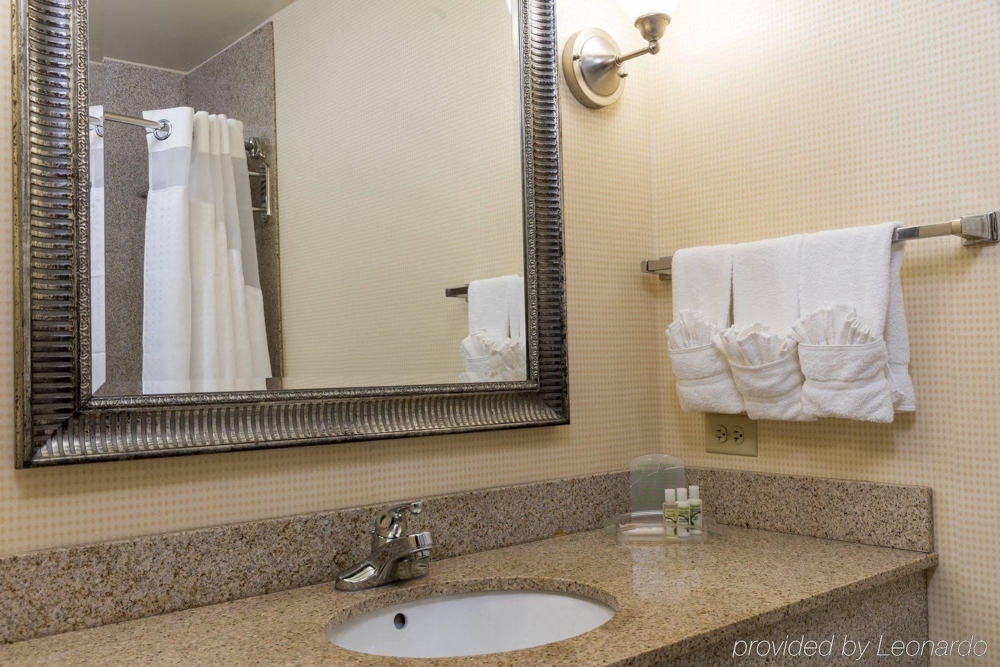 Holiday Inn Aurora North - Naperville By Ihg Ngoại thất bức ảnh