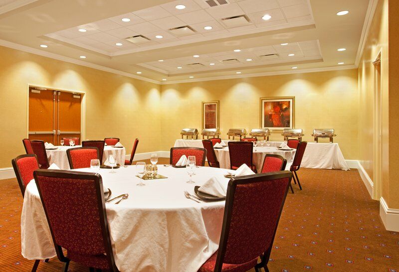 Holiday Inn Aurora North - Naperville By Ihg Ngoại thất bức ảnh